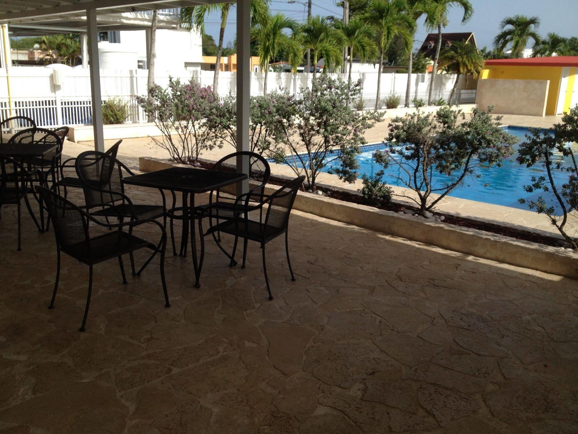 Arecibo Inn מראה חיצוני תמונה