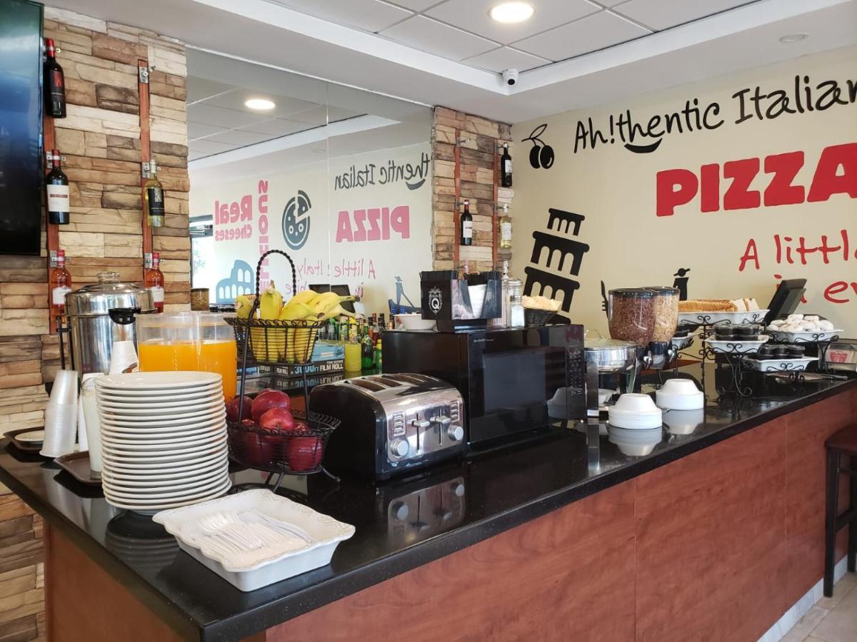 Arecibo Inn מראה חיצוני תמונה