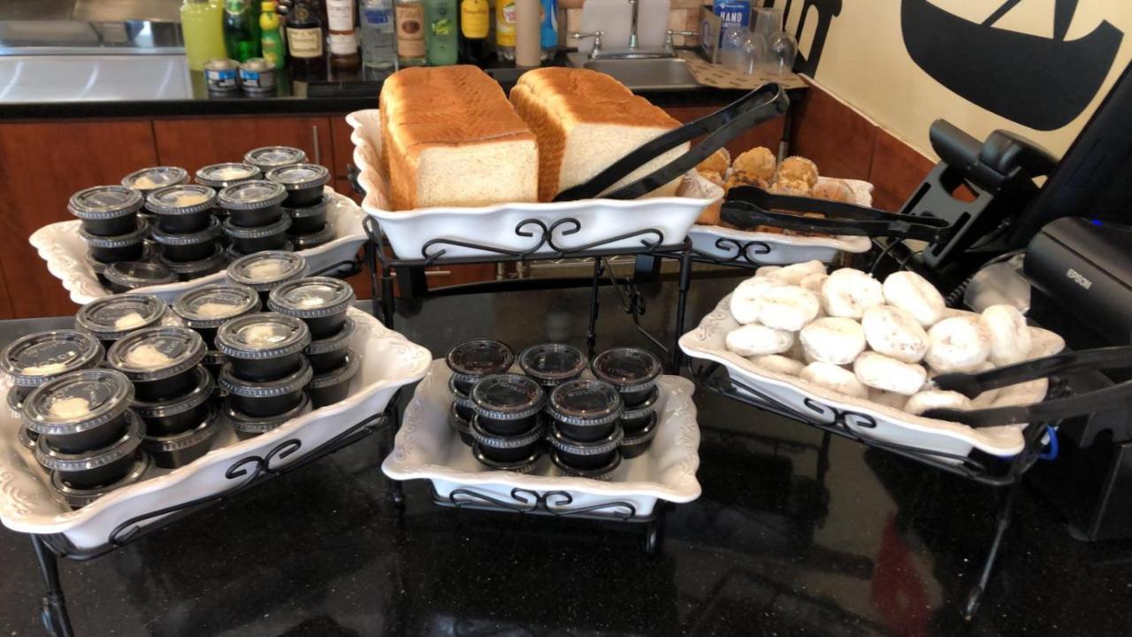 Arecibo Inn מראה חיצוני תמונה